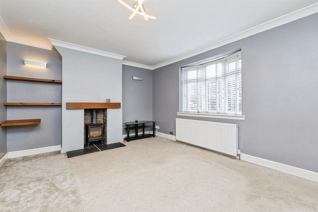 Property photo 2 of 15 Image