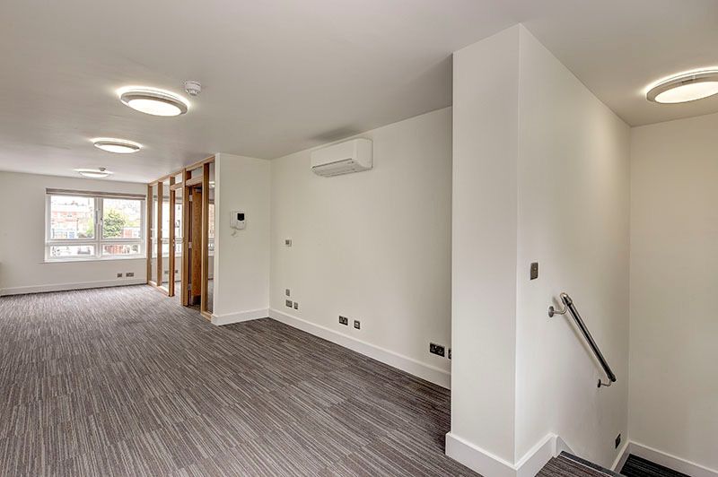 Property photo 1 of 2