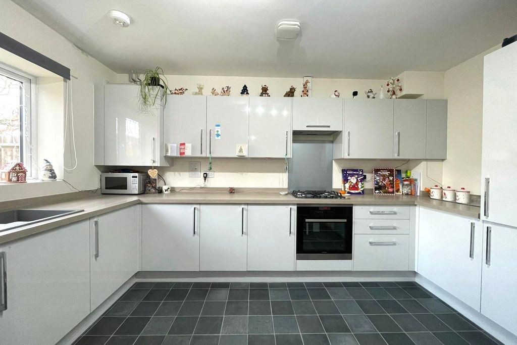 Property photo 2 of 9 Picture No. 07