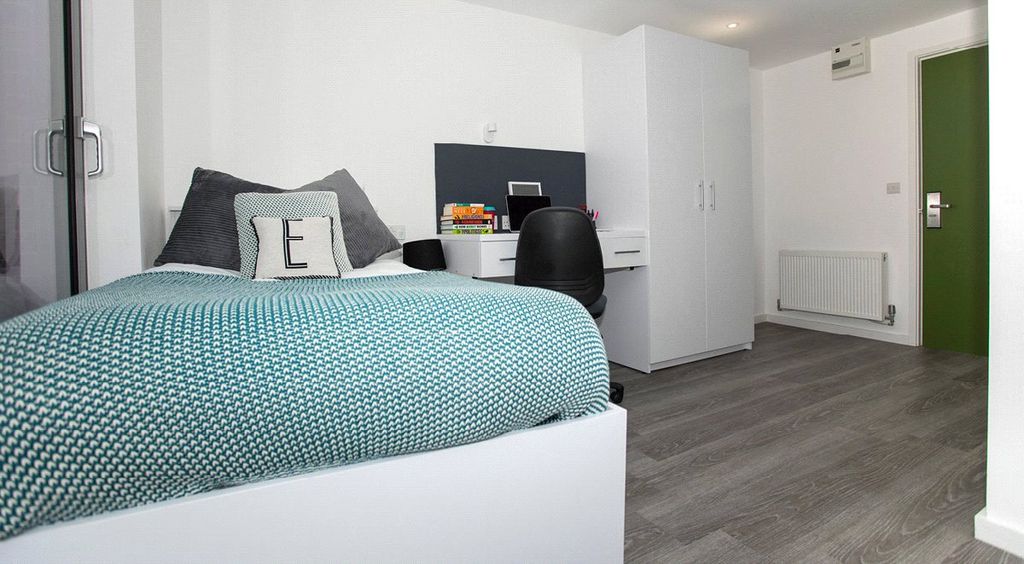 Property photo 2 of 14 Picture No. 02