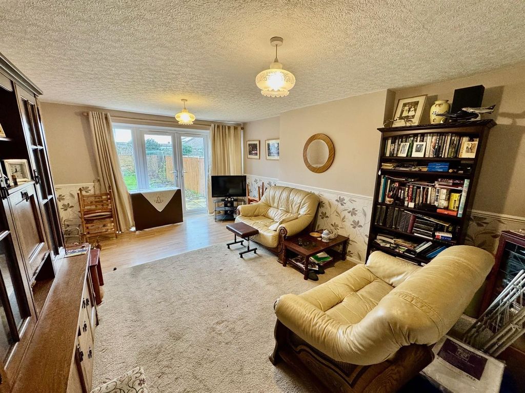 Property photo 1 of 16 Lounge.Jpg