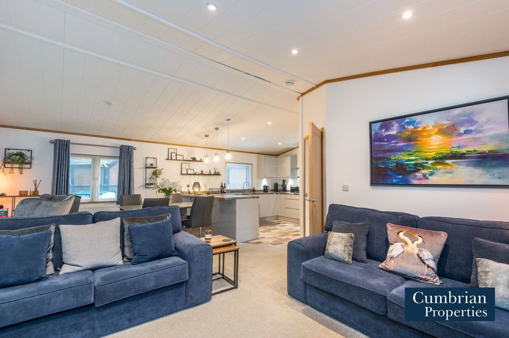 Property photo 3 of 27 Open Plan Living/Dining Area