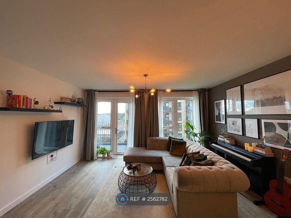 Property photo 2 of 9