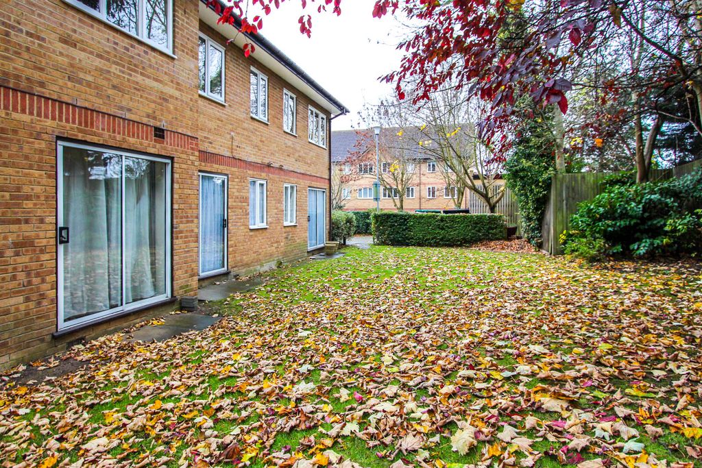 Property photo 1 of 10 Photo 08