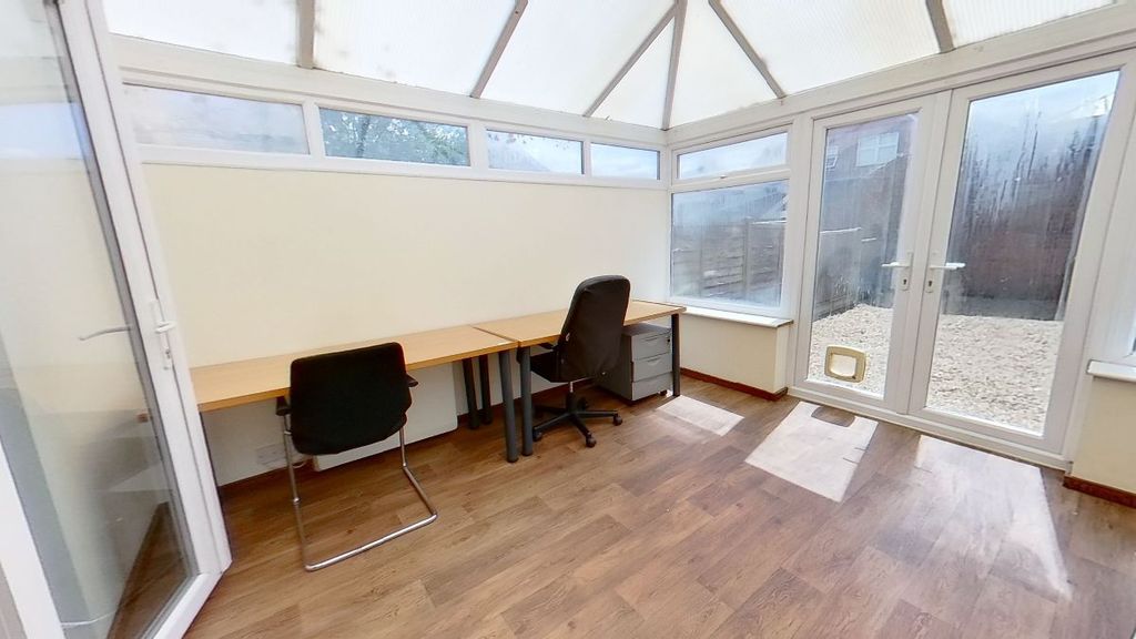 Property photo 2 of 26