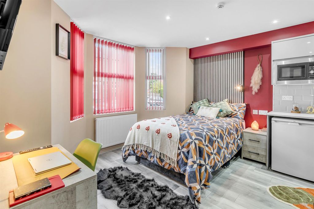 Property photo 1 of 25 26 Ellys Road, Coventry, CV1 4Ew (14).Jpg