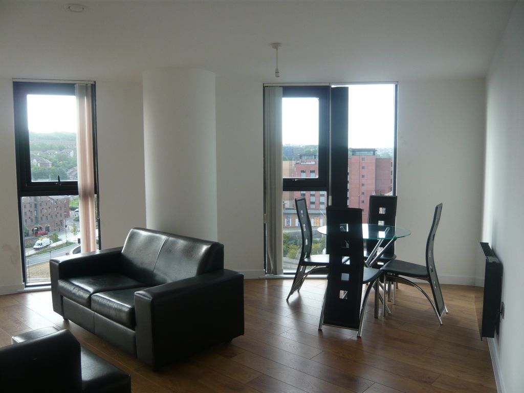 Property photo 2 of 5 P1020019