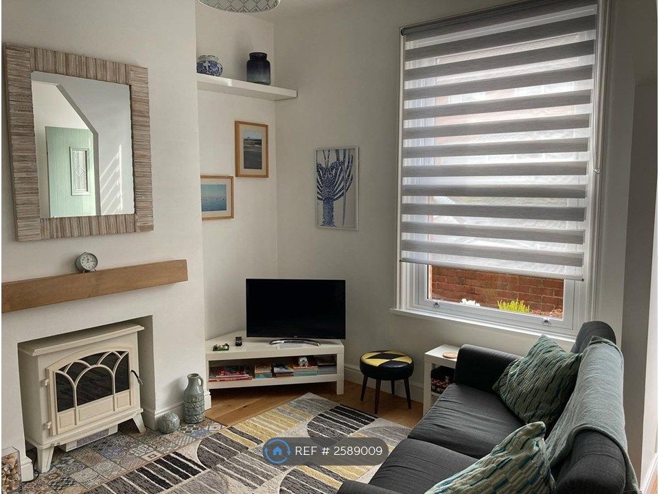 Property photo 2 of 23
