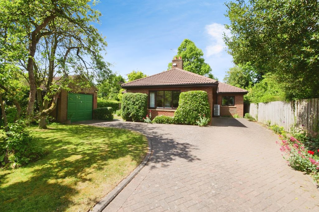 Property photo 1 of 20 Pnmb0599