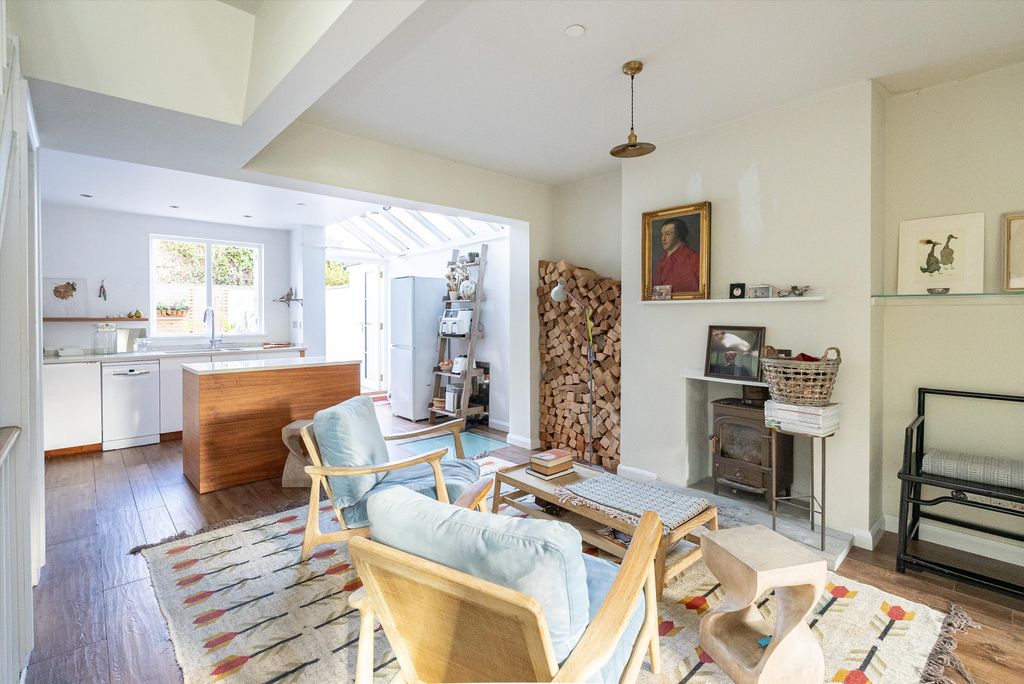 Property photo 1 of 14 Image