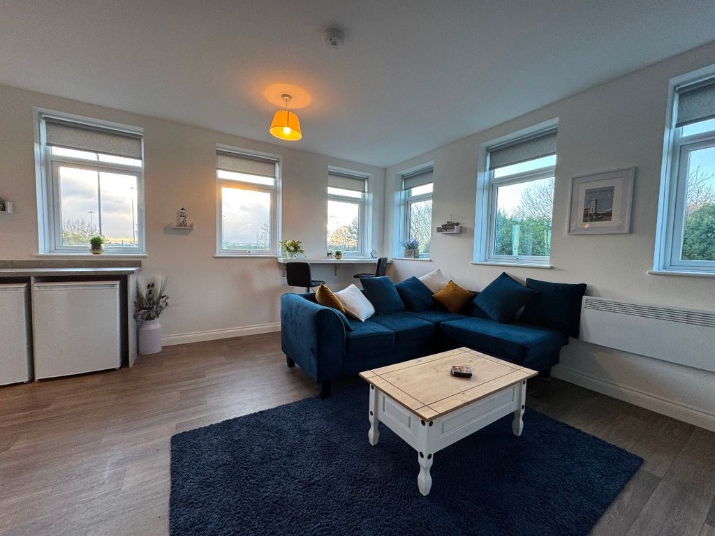 Property photo 3 of 11