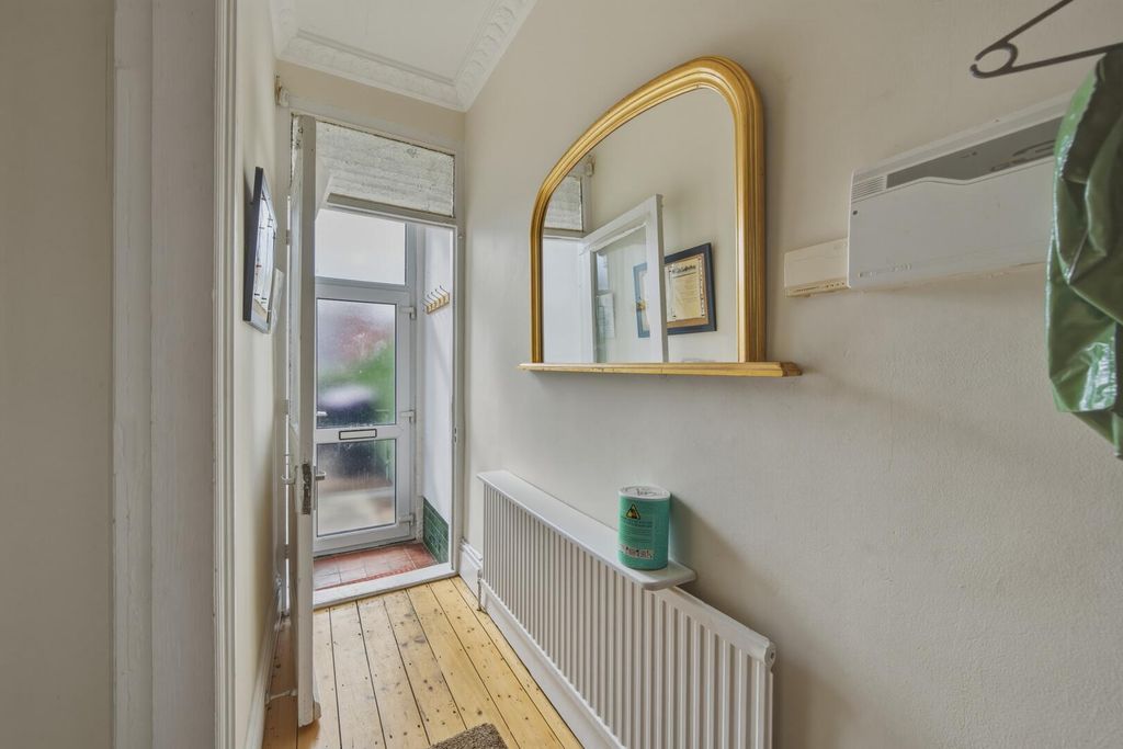 Property photo 3 of 24 Hallway