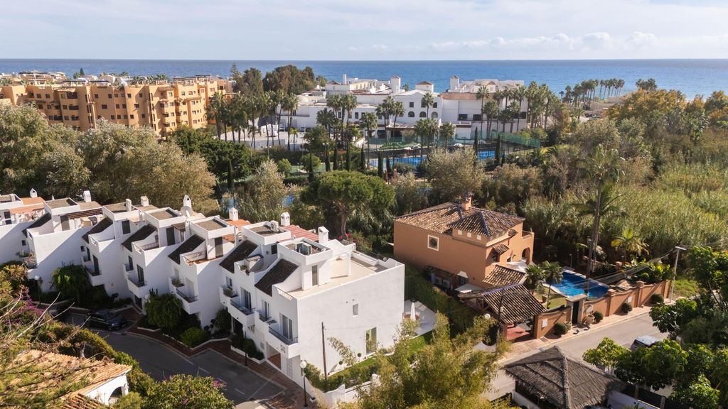 Property photo 1 of 45