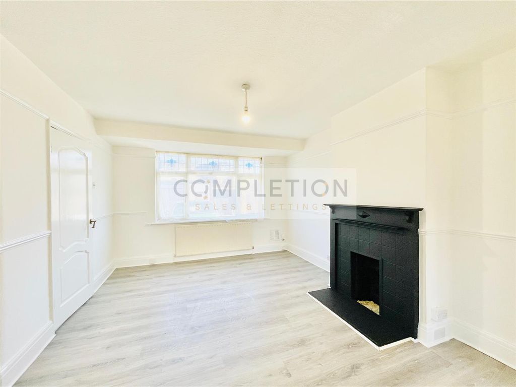 Property photo 2 of 10 7.Png