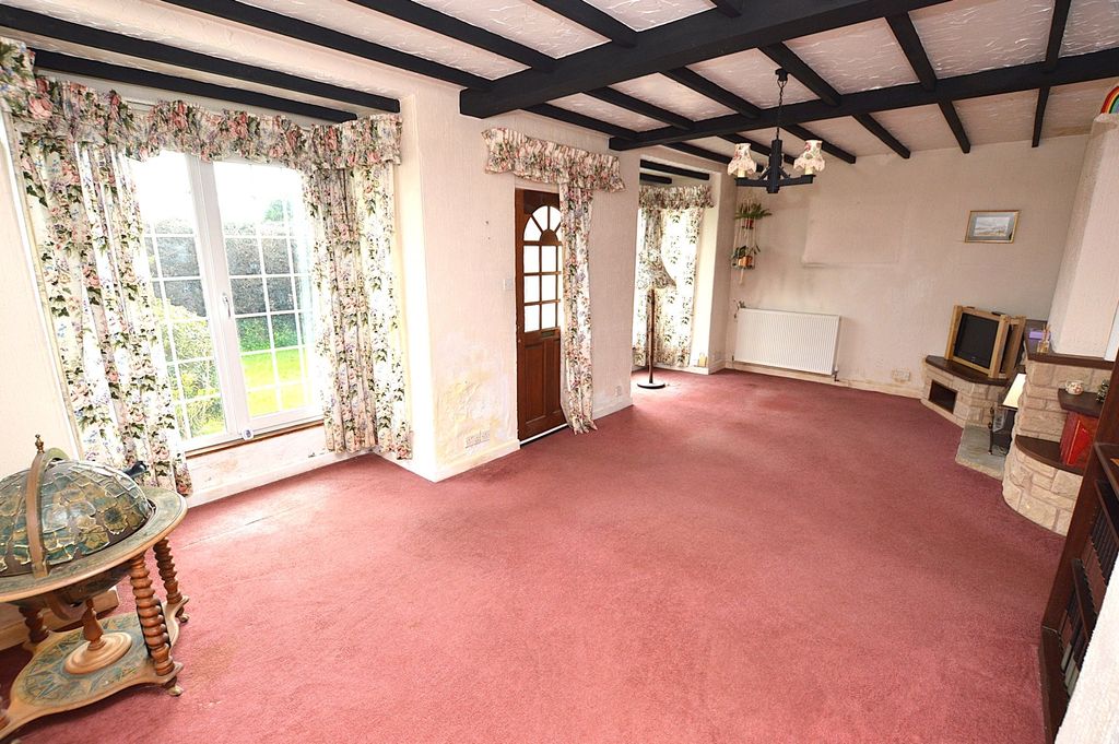 Property photo 2 of 15 Lounge/Diner