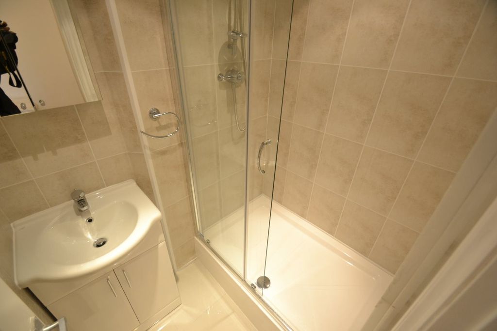 Property photo 3 of 3
