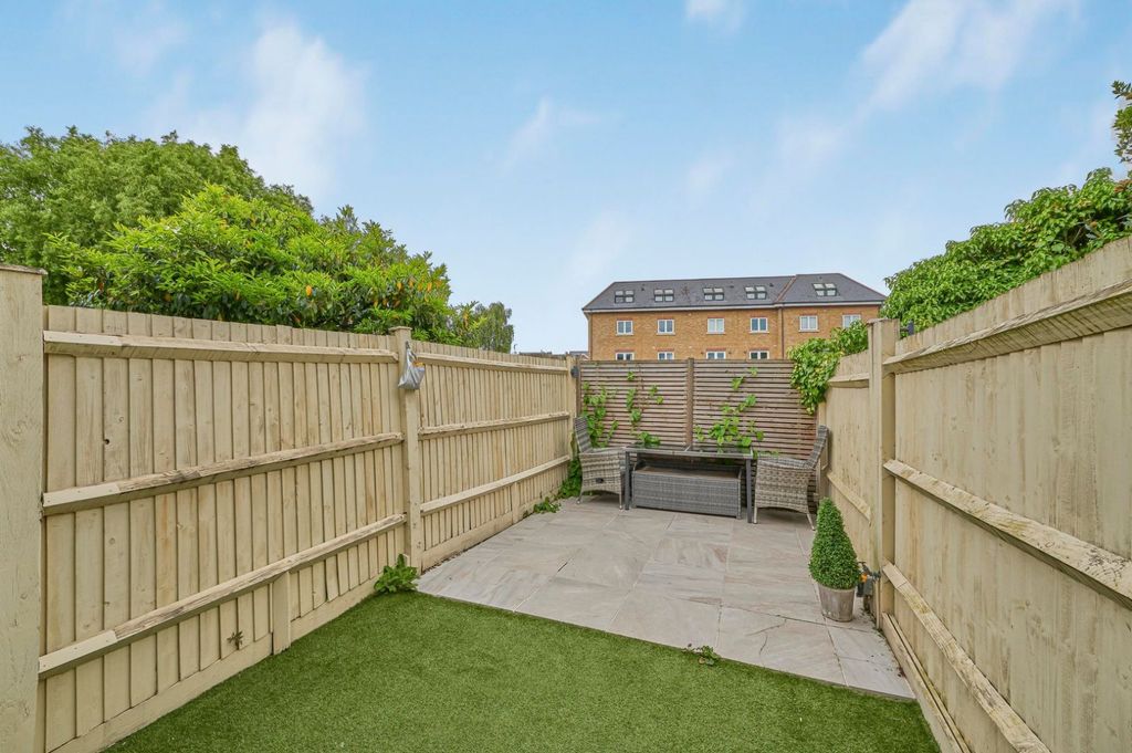 Property photo 2 of 8 Picture No. 05
