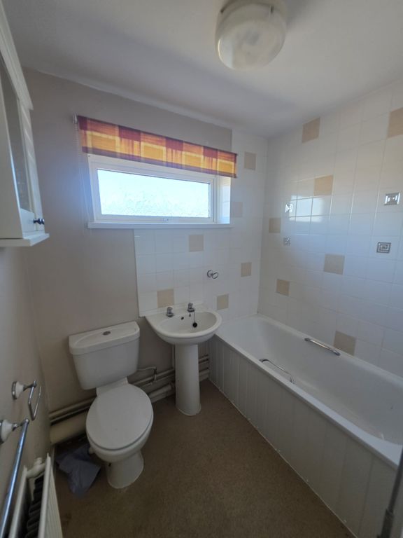 Property photo 3 of 4