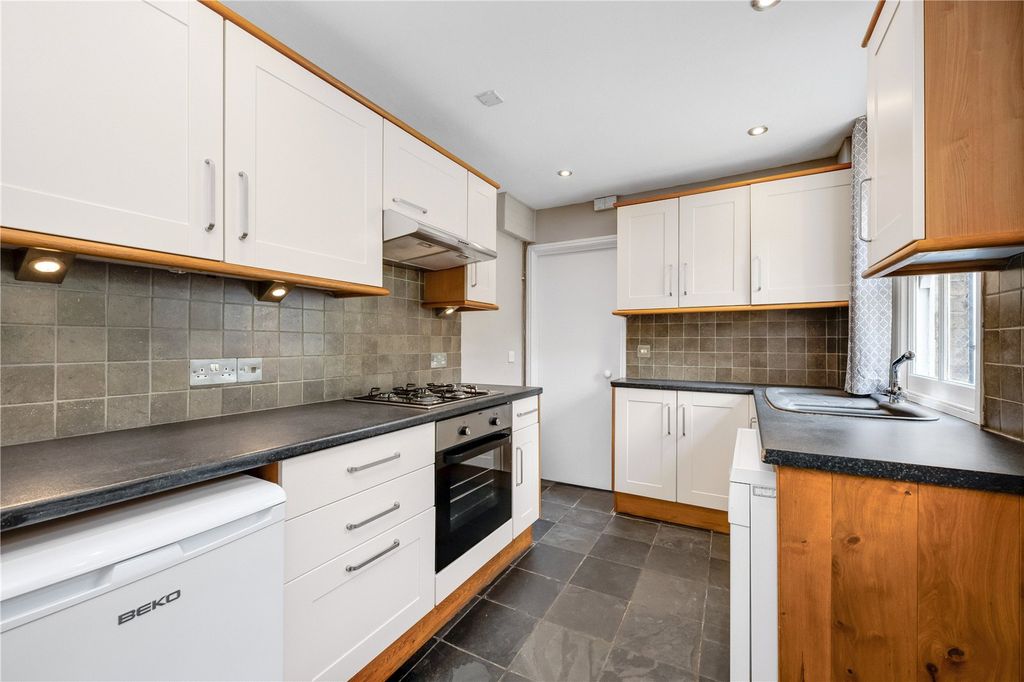 Property photo 2 of 12 Picture No. 03