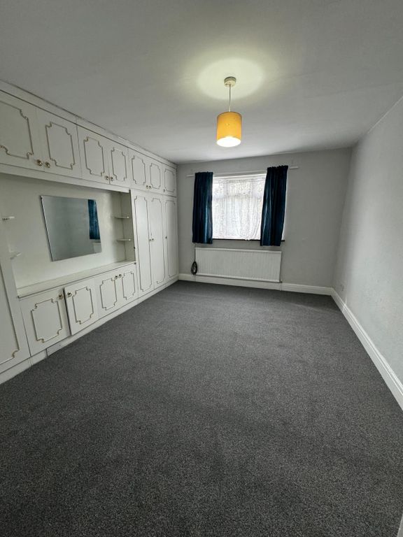 Property photo 3 of 8 Bedroom 2