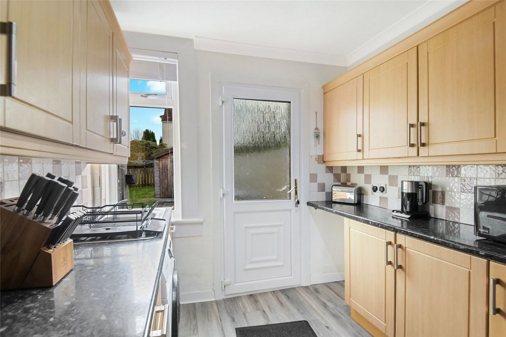 Property photo 3 of 20 Picture No. 07