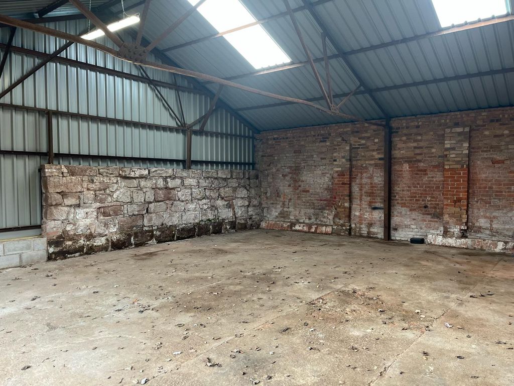 Property photo 2 of 6