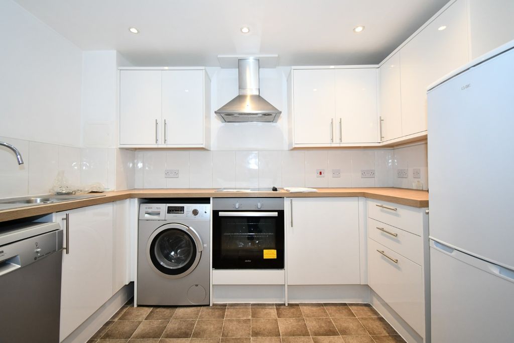 Property photo 1 of 10 3693451