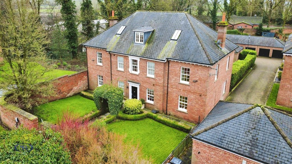 Property photo 1 of 37 36c7365d-Image00005.Jpeg