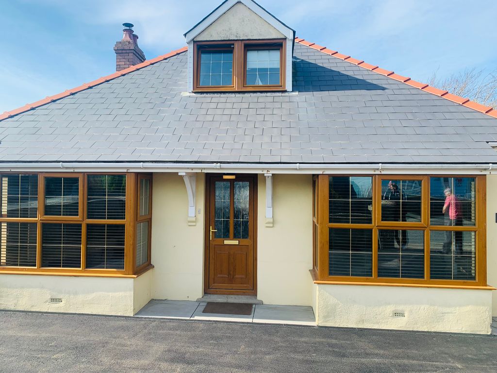 Property photo 1 of 9