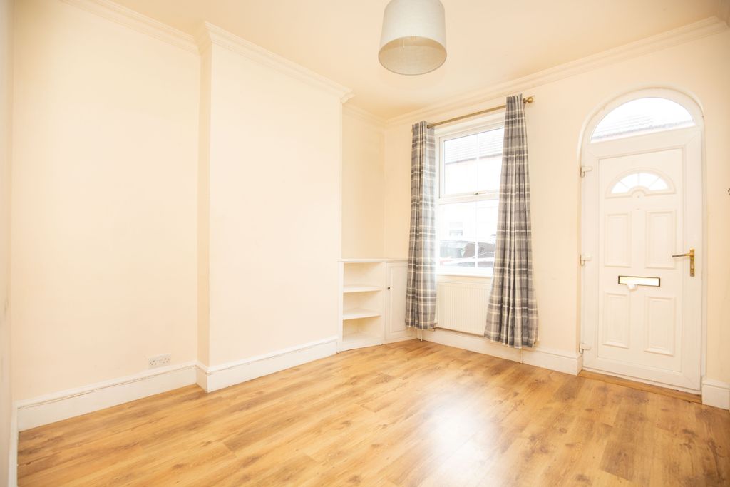 Property photo 3 of 12 Mw26-105