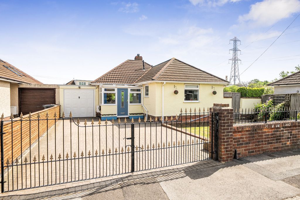 Property photo 1 of 29