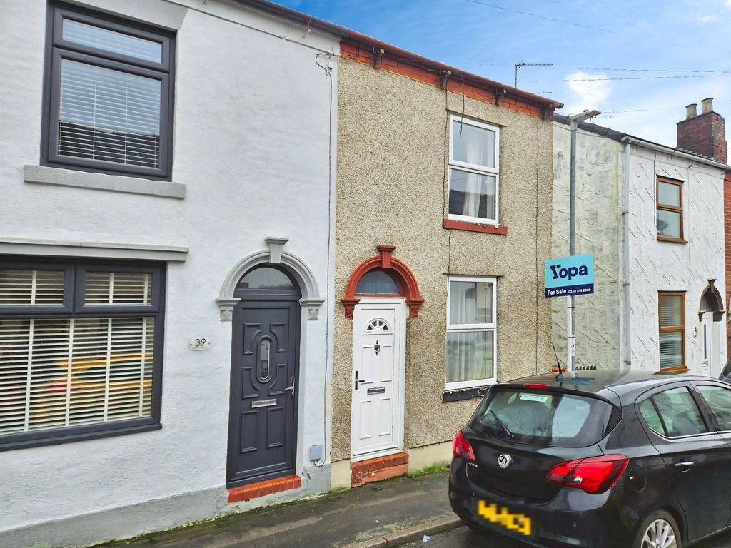 Property photo 1 of 14 Front Aspect