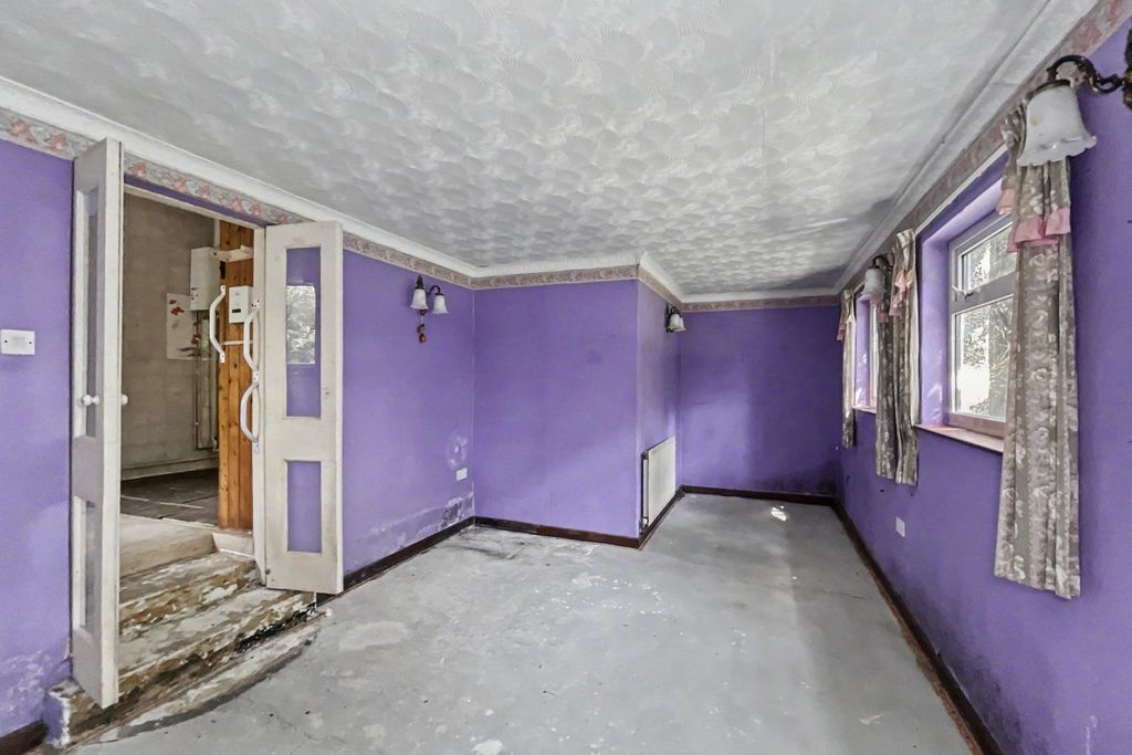 Property photo 3 of 19 Moorlands, Reeshill Road, Reeshill, Roche, St Austell, Cornwall, Pl26 8Lr