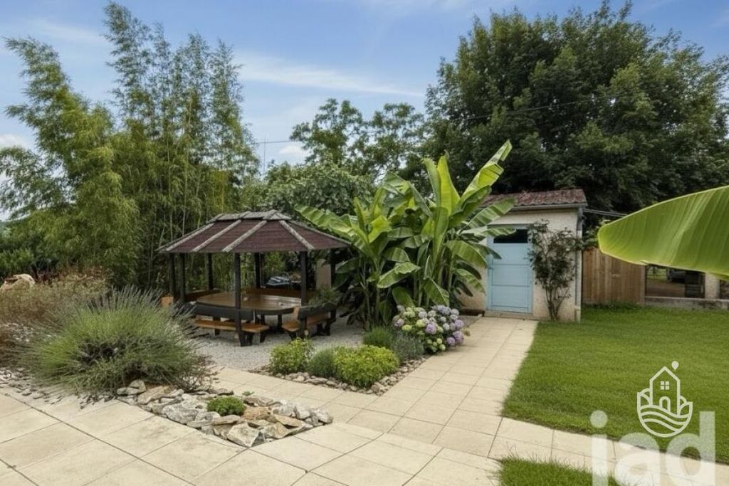 Property photo 3 of 18