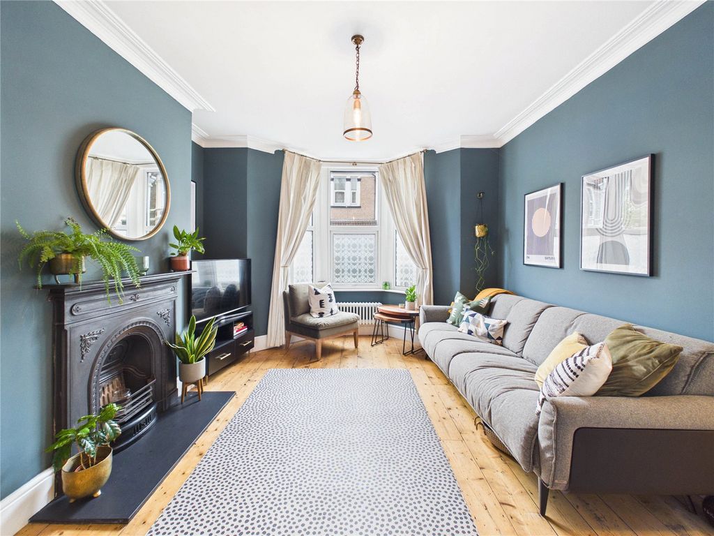 Property photo 1 of 31 Picture No. 33