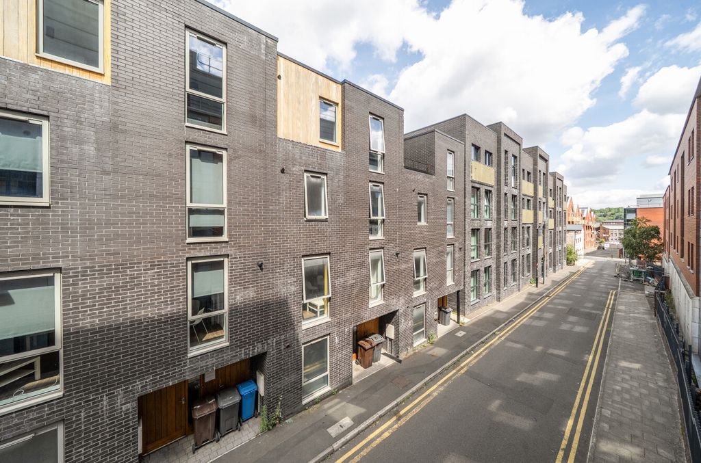 Property photo 1 of 22 1-6A6221F06206A-1...