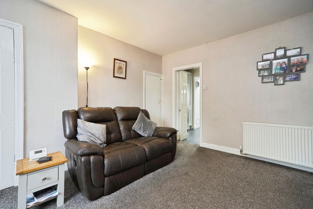 Property photo 3 of 16