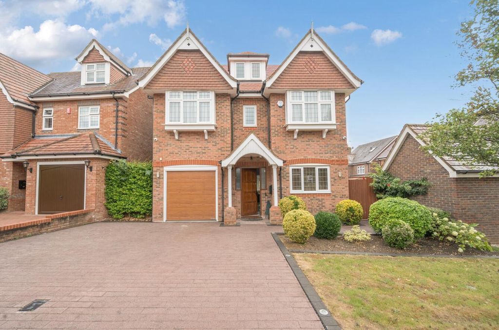 Property photo 1 of 13 Davidson Frost-Wellings, Dfw, Flora Close, Front.J