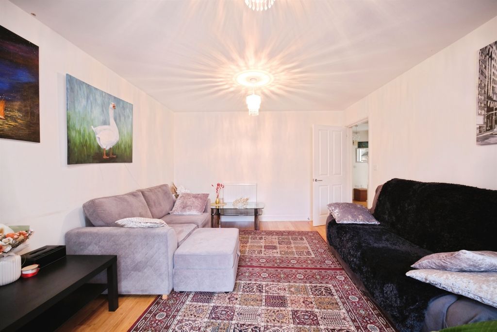 Property photo 3 of 23