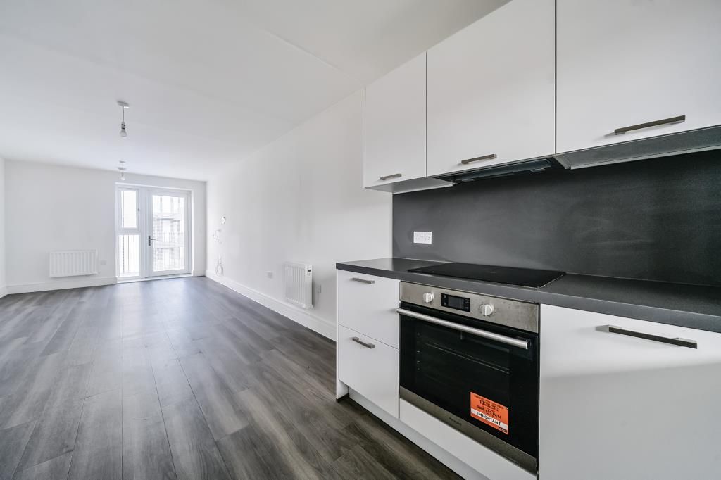 Property photo 3 of 11 Reception/Kitchen