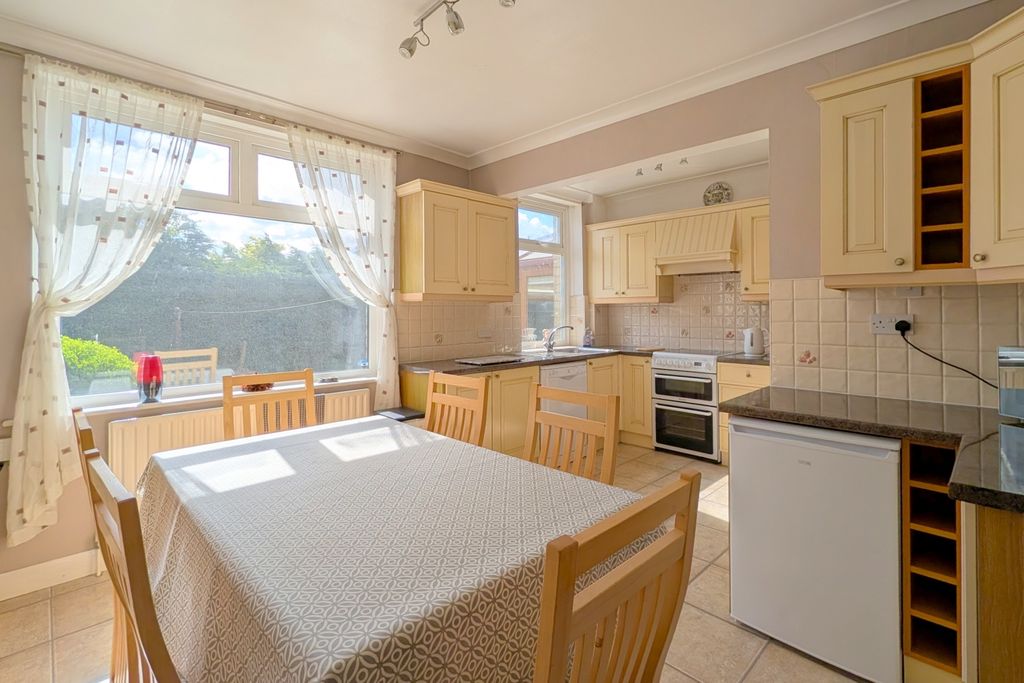 Additional image 10 of 3 bed end terrace house for saleHuddersfield Road, Brighouse, West Yorkshire HD6
