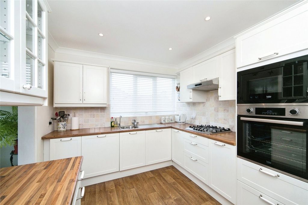 Property photo 3 of 19 Picture No. 47