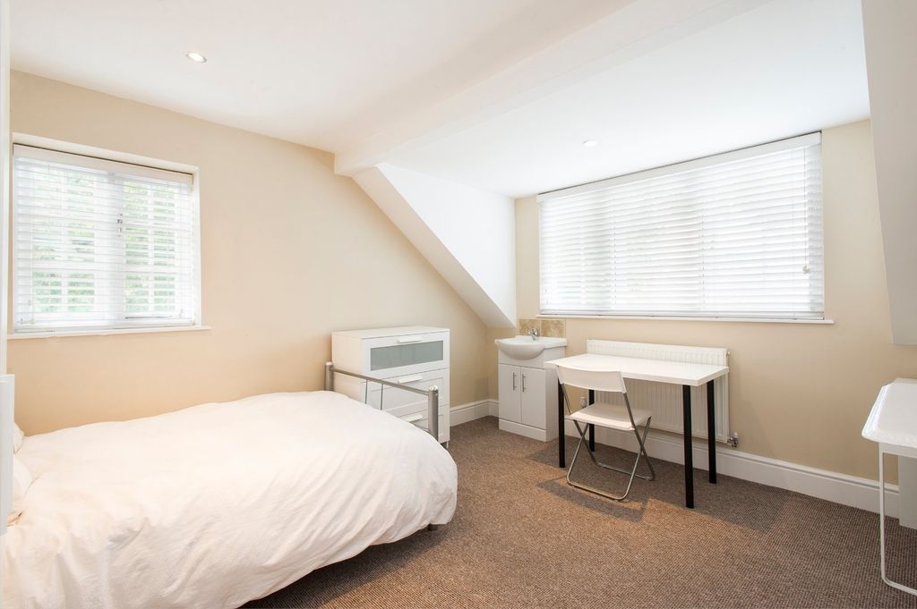 Property photo 3 of 13 Picture No. 10