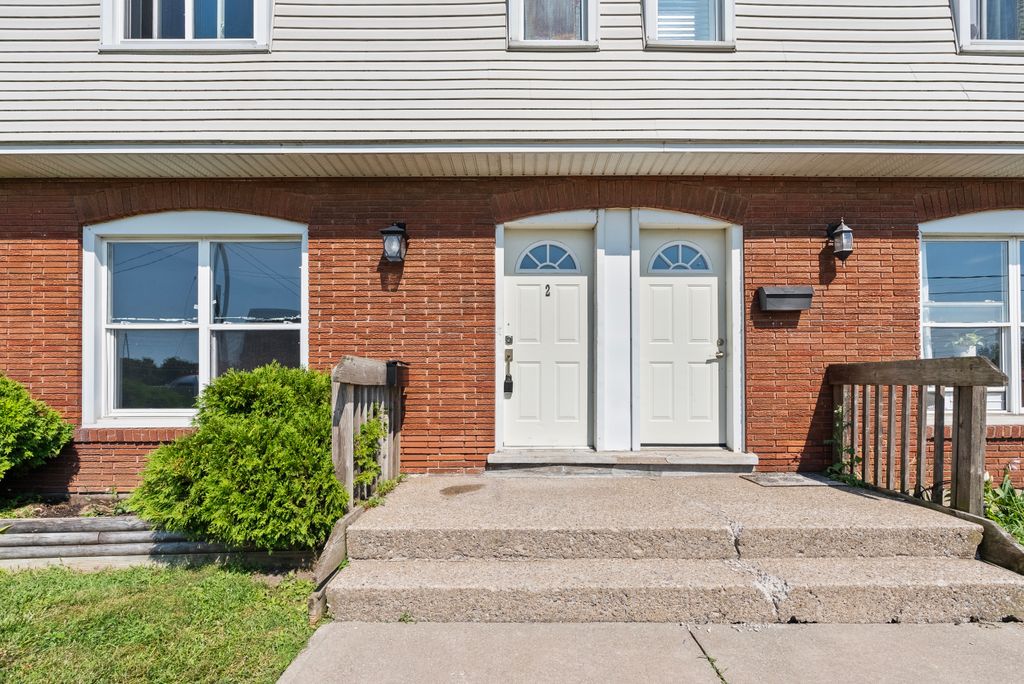 Property photo 3 of 28