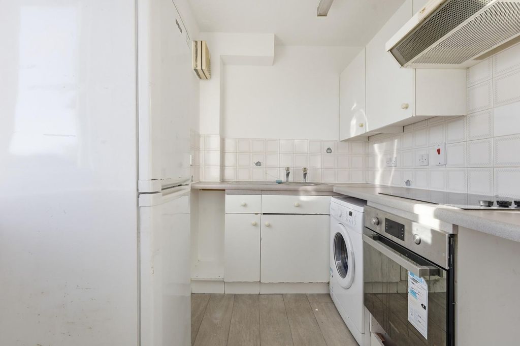 Property photo 2 of 7 003_Img_5923.Jpg