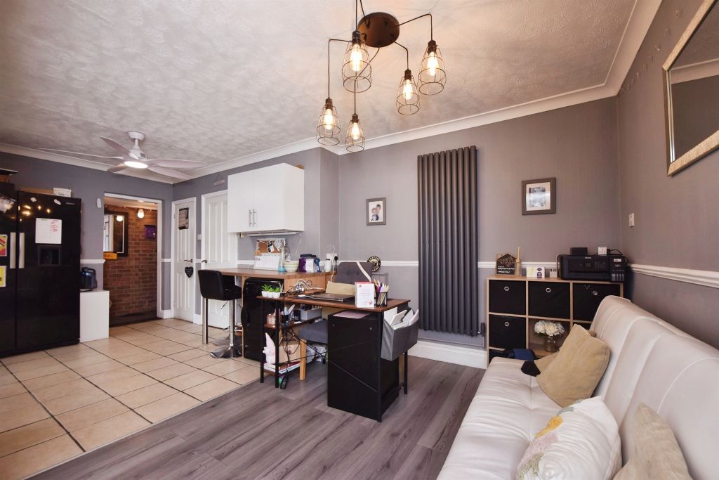 Property photo 3 of 24