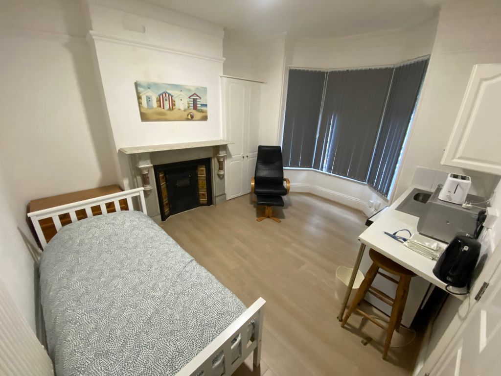 Property photo 2 of 2