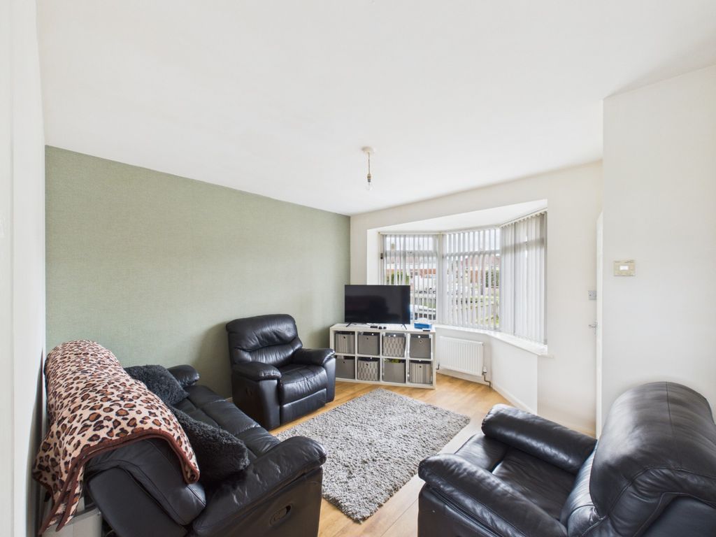 Property photo 3 of 9 4915148