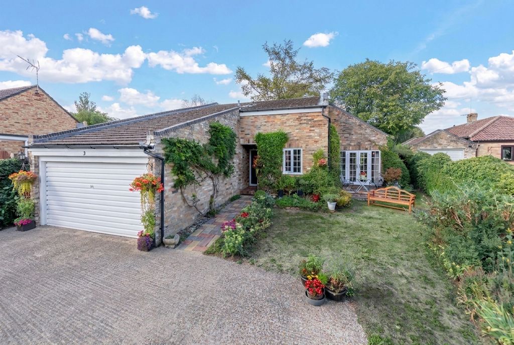 Property photo 1 of 21
