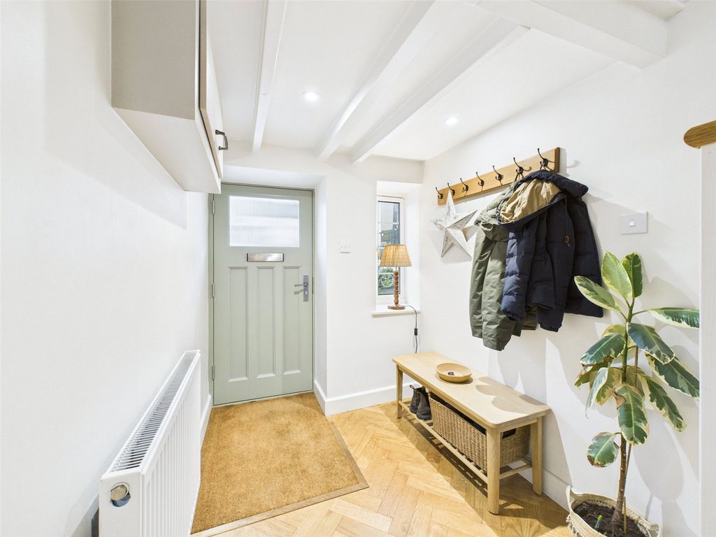 Property photo 3 of 21 Picture No. 15